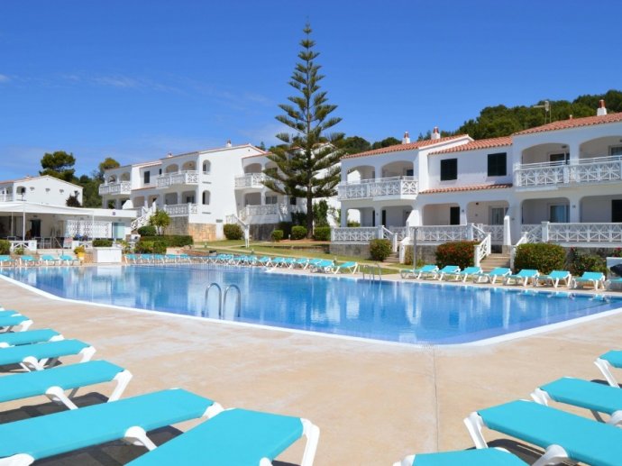 Apartamentos Mestral y Llebeig